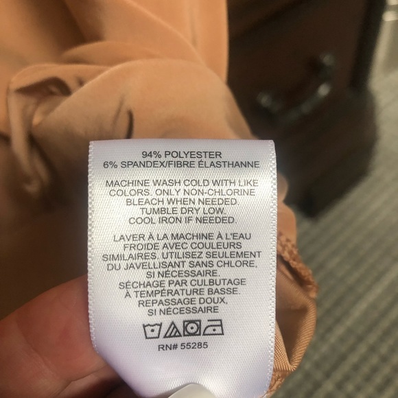 Express Ruffle Sleeve Blouse - Picture 5 of 8